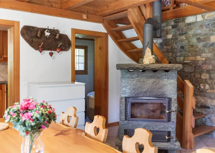 Chalet à Arolla 8 Personnes - Vue, Nature&parking Privé *